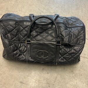 Chic Black Quilted Leather Weekender Bag